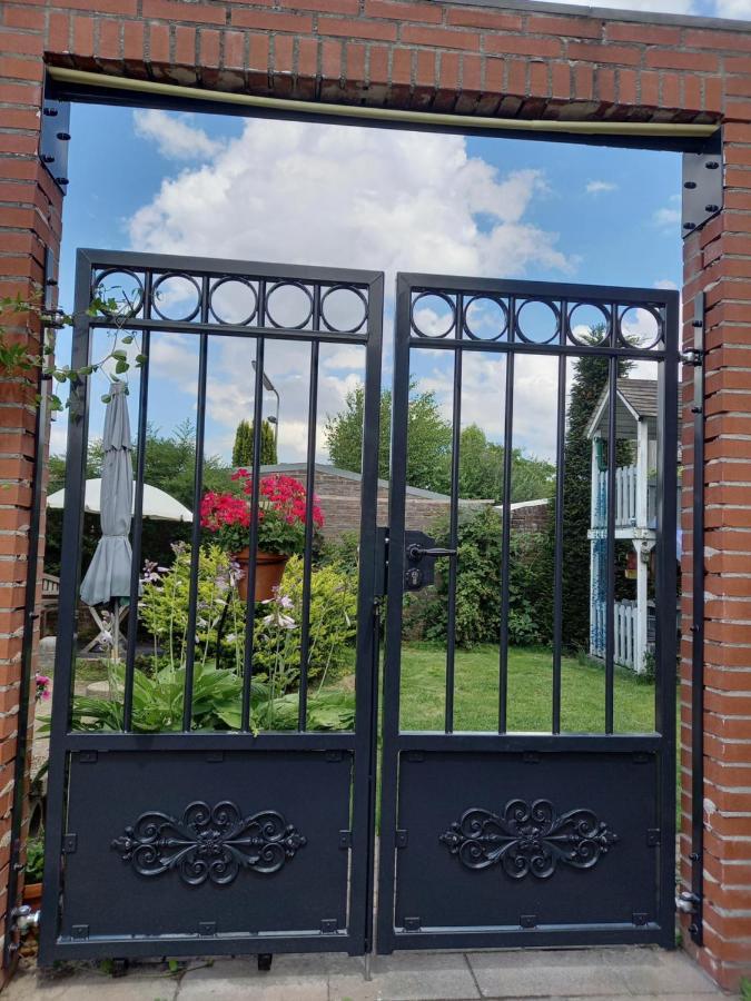 B&B Ut Kantuurke Neer Exterior foto
